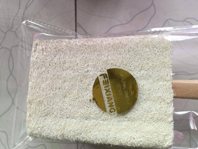 Double sides Fashion Natural Wooden Brush Bathroom Accessories Loofah&bristle Long Wooden Handle Bath Brush bath sponge S9DIS49